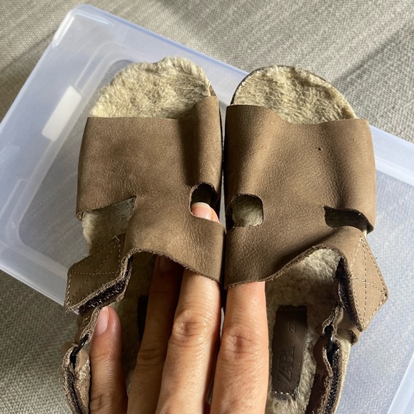 Zara- Leather Sandals (Size 10.5) - Picture 5 of 6